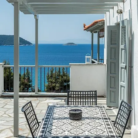 Stamatiou Estate * 尼欧克利马